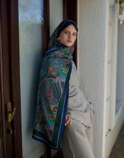 lacivert hera desenli floş viskon şal