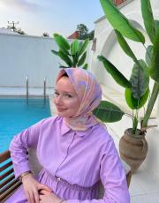 pembe gökçe eşarp