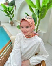 turuncu fulya eşarp