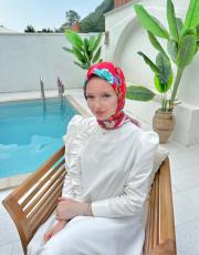 kırmızı dora eşarp 2