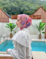 pembe botanik eşarp