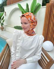 turuncu mısra eşarp